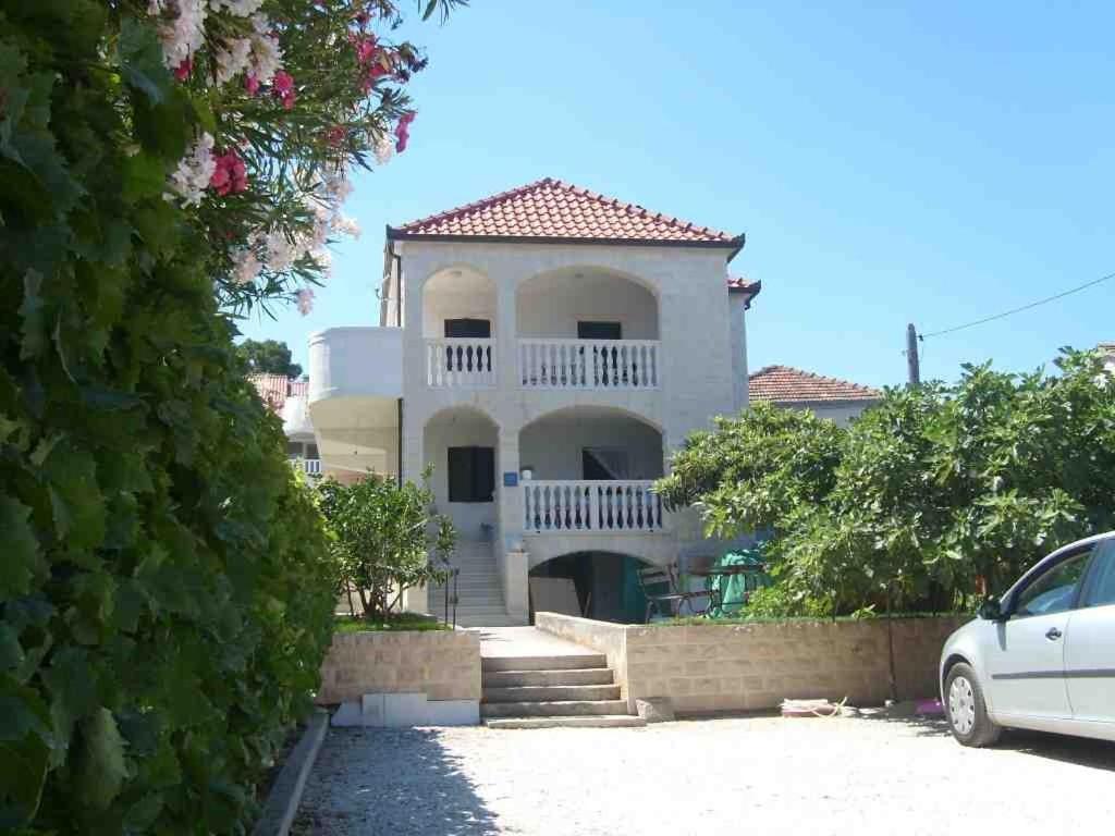 Apartments And Rooms By The Sea Sutivan, Brac - 2943 Ngoại thất bức ảnh
